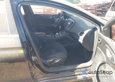 2015 Chrysler 200 Limited z USA, uszkodzony, nr VIN 1C3CCCAB4FN574820